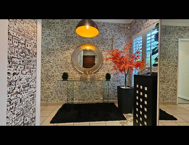 2 BEDROOM PROPERTY TO RENT IN SANDHURST